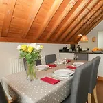Flora\'S Barn