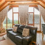 Flora\'S Barn