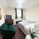Taunton Inn