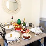 Waterside 2 Bed Apartment Taunton & Free Off Road Parking & Wifi
