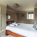 The Greyhound Inn