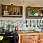 Willowbank Shepherds Hut