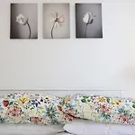 Modern Comfort Near Castle St With Wifi & Parking!