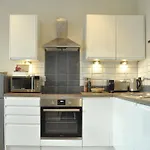 Stylish Flat In Central Taunton