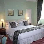 Ash House Hotel