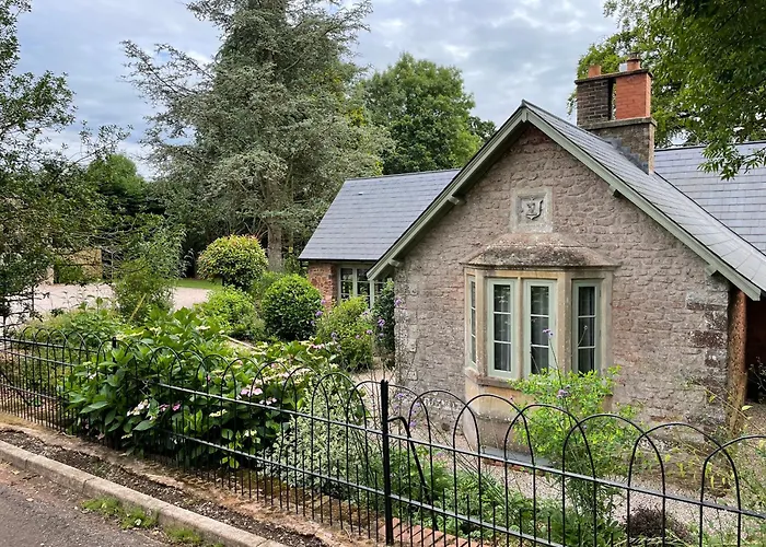 Court Lodge
