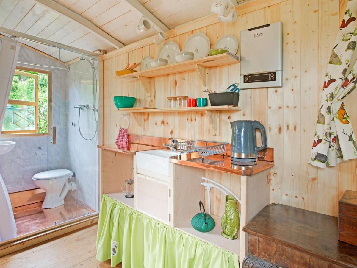 Hill View With Garden Holiday home *