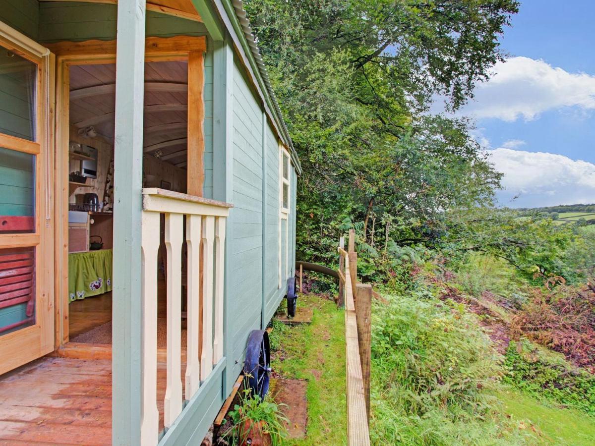Hill View With Garden Holiday home Taunton