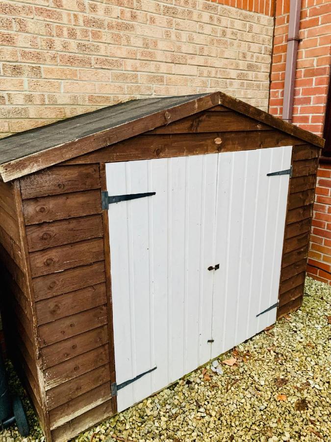 Free Parking Stylish 3 Bed With Garden Holiday home Taunton