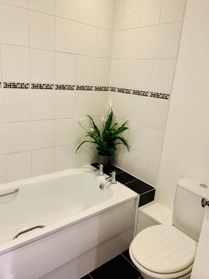 Holiday home Free Parking Stylish 3 Bed With Garden