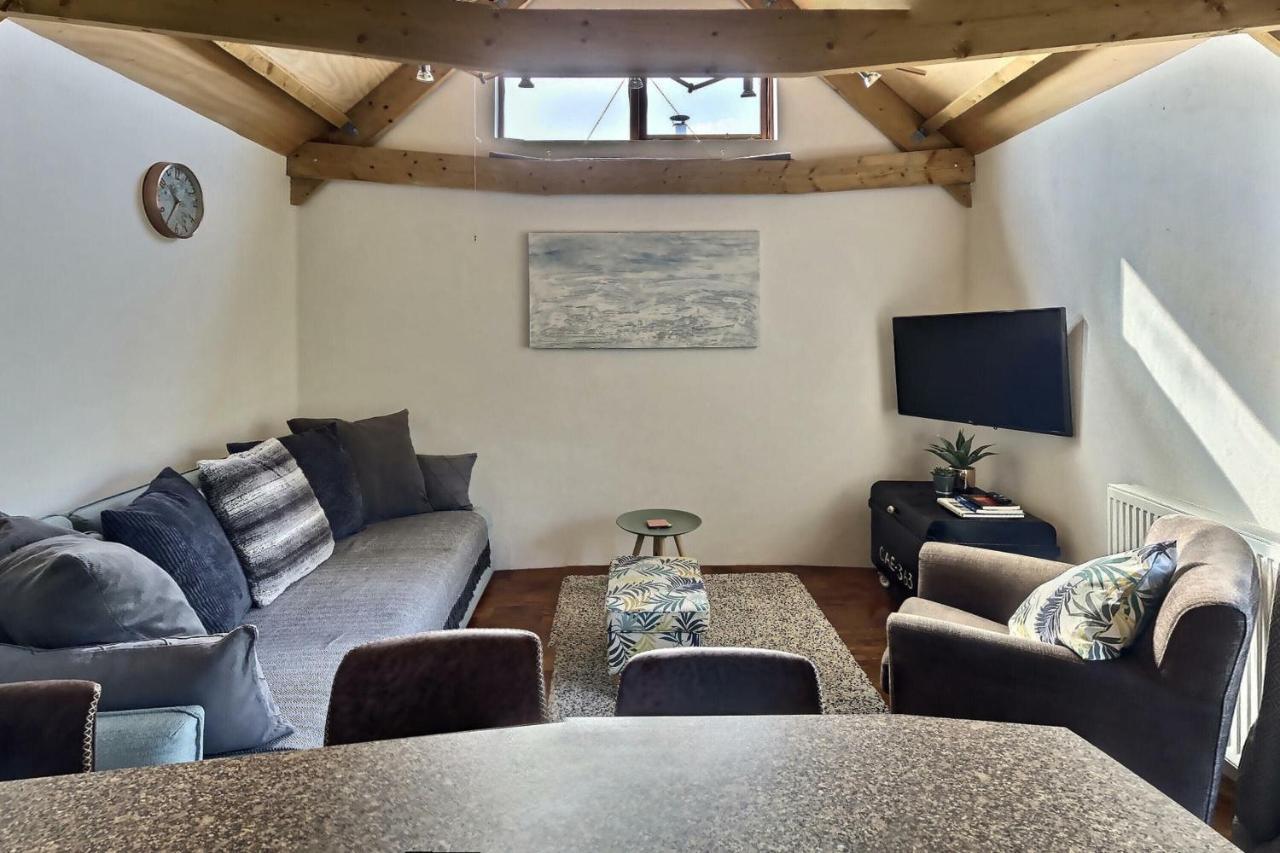 Lovely Somerset Getaway Holiday home