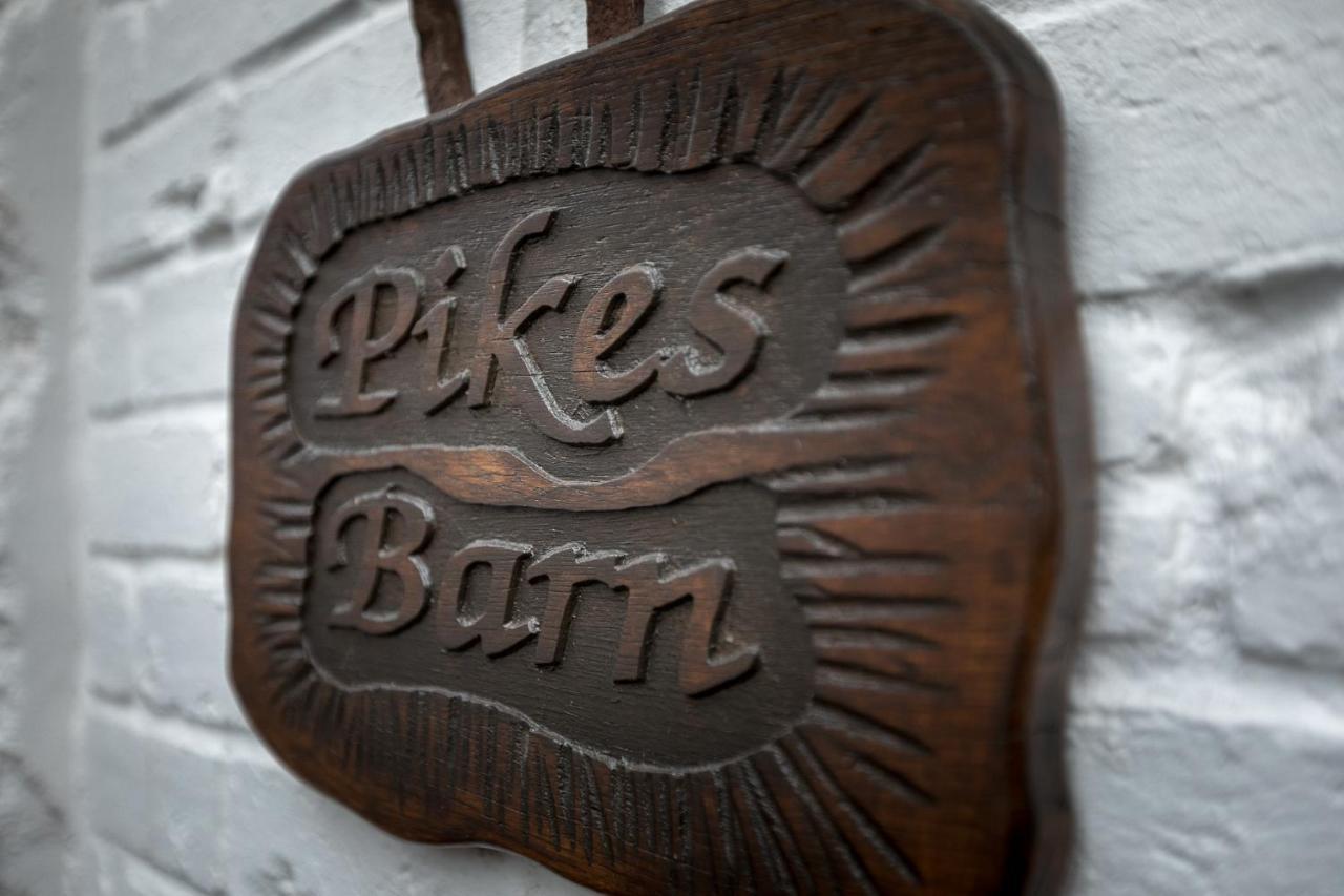 Pikes Barn *