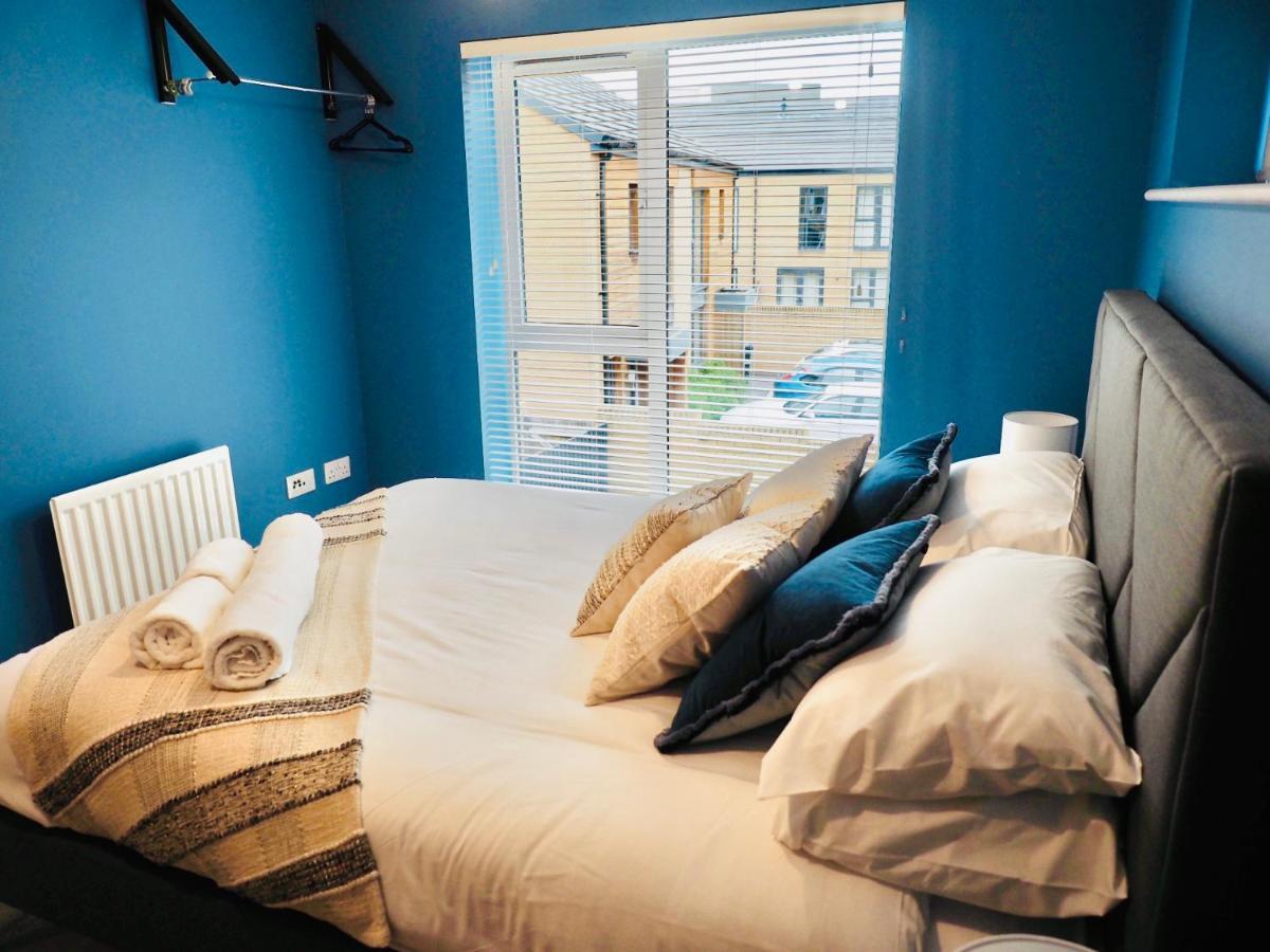 Holiday home Stylish New Build With Garden And Free Parking Taunton