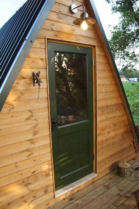 Riverside Retreat Apartment