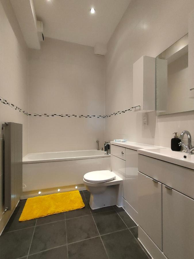 Apartment Stunning 2-bed Listed In Taunton's Historic Centre Taunton