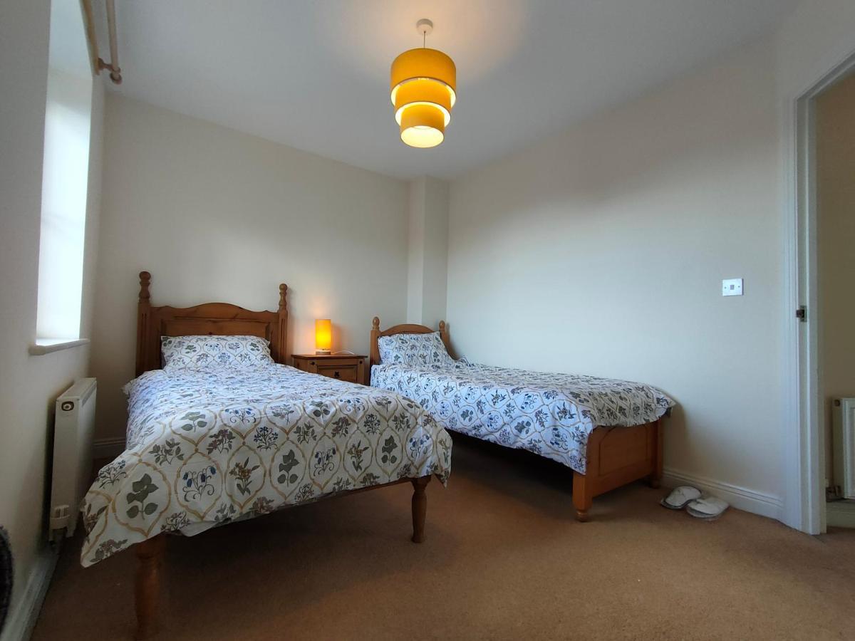 2-bedroom Apartment, Great Location! *