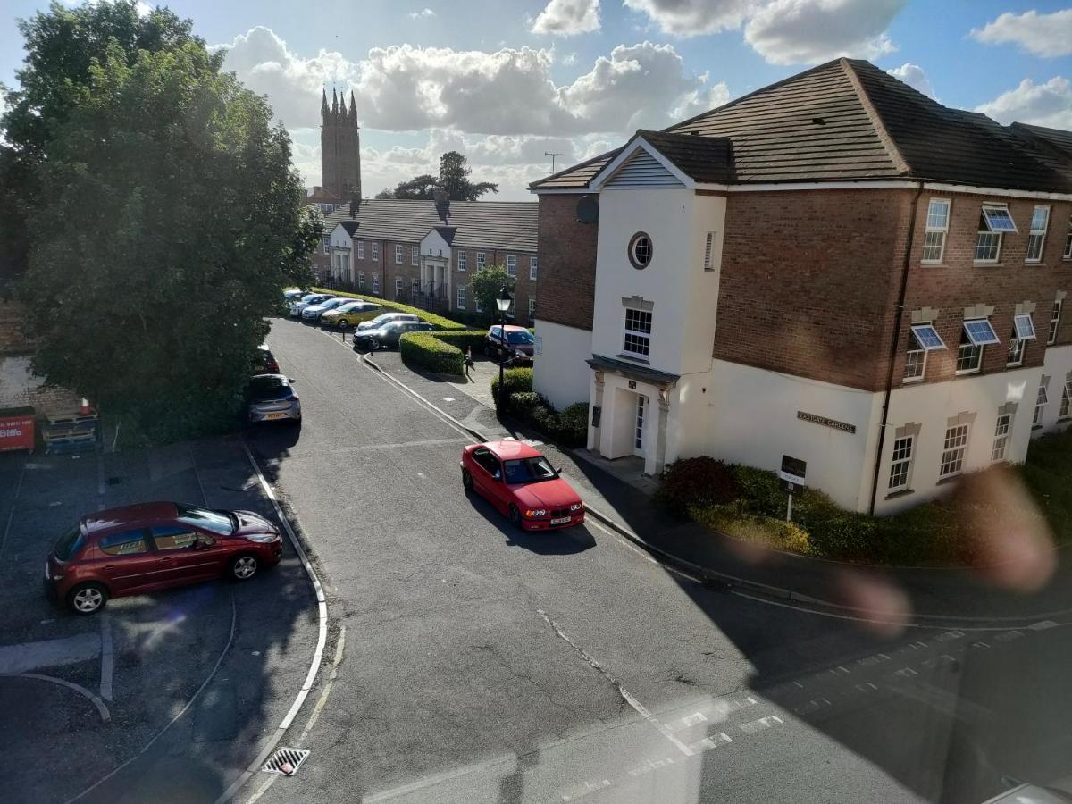 2-bedroom Apartment, Great Location! Apartment *