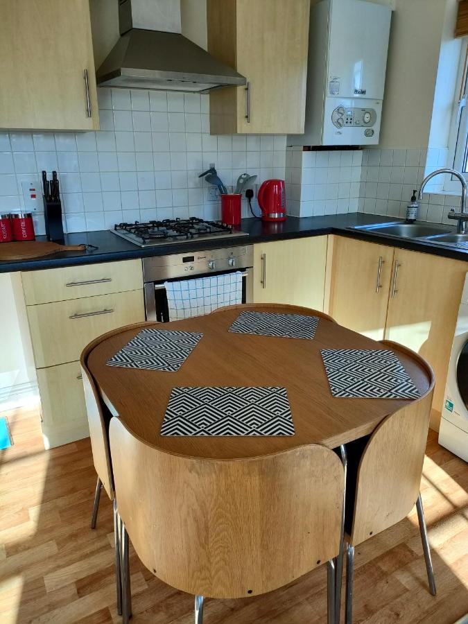 2-bedroom Apartment, Great Location! Apartment