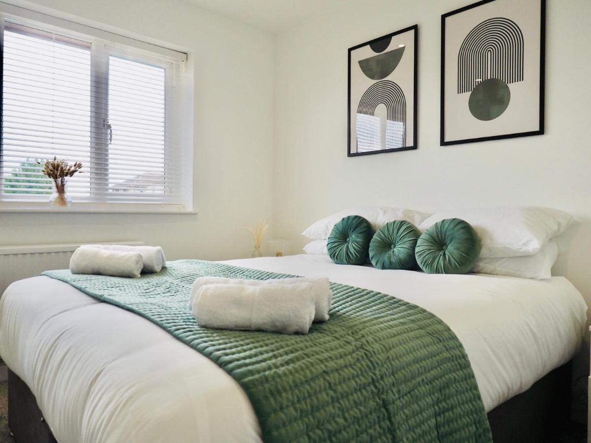 Free Parking 2 Bed With Garden, Fibre Wi-fi & Netflix Holiday home