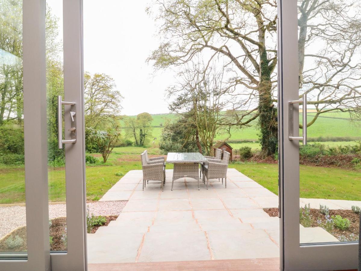 Court Holiday home Taunton