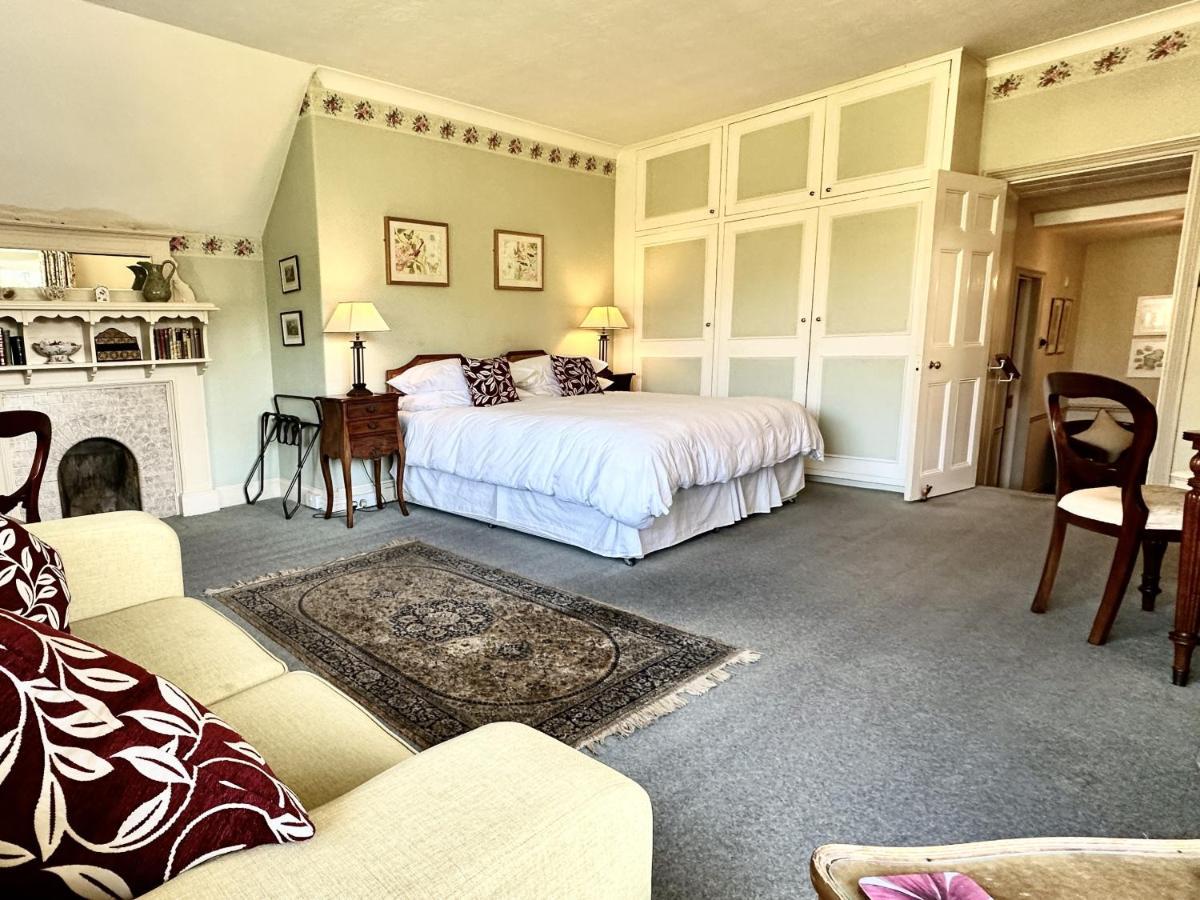 Farthings Country House Hotel & Restaurant Tunton