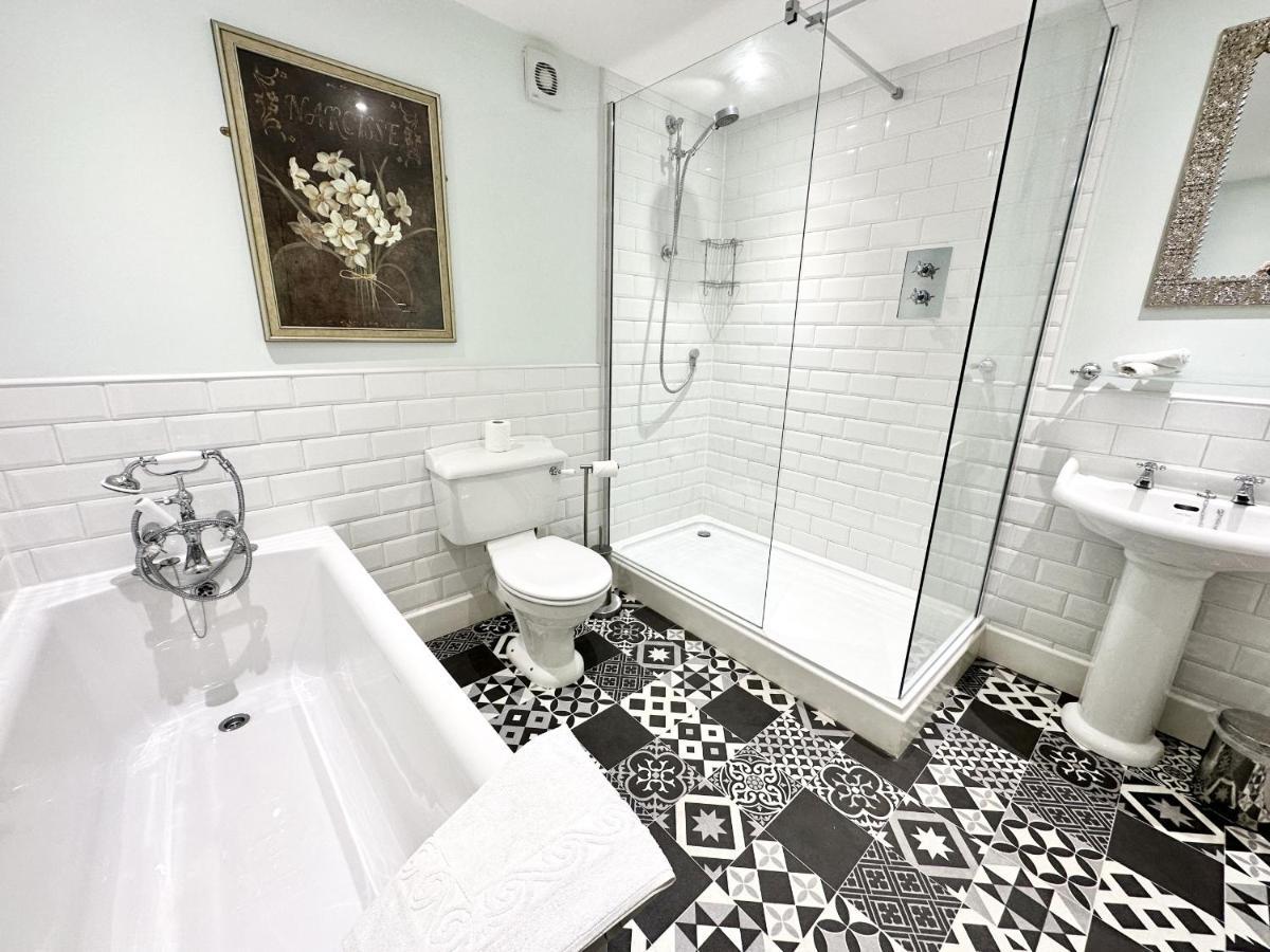 Farthings Country House Hotel & Restaurant Tunton 3*