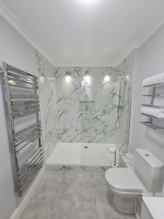 Beaufort - Location & Free Parking Taunton