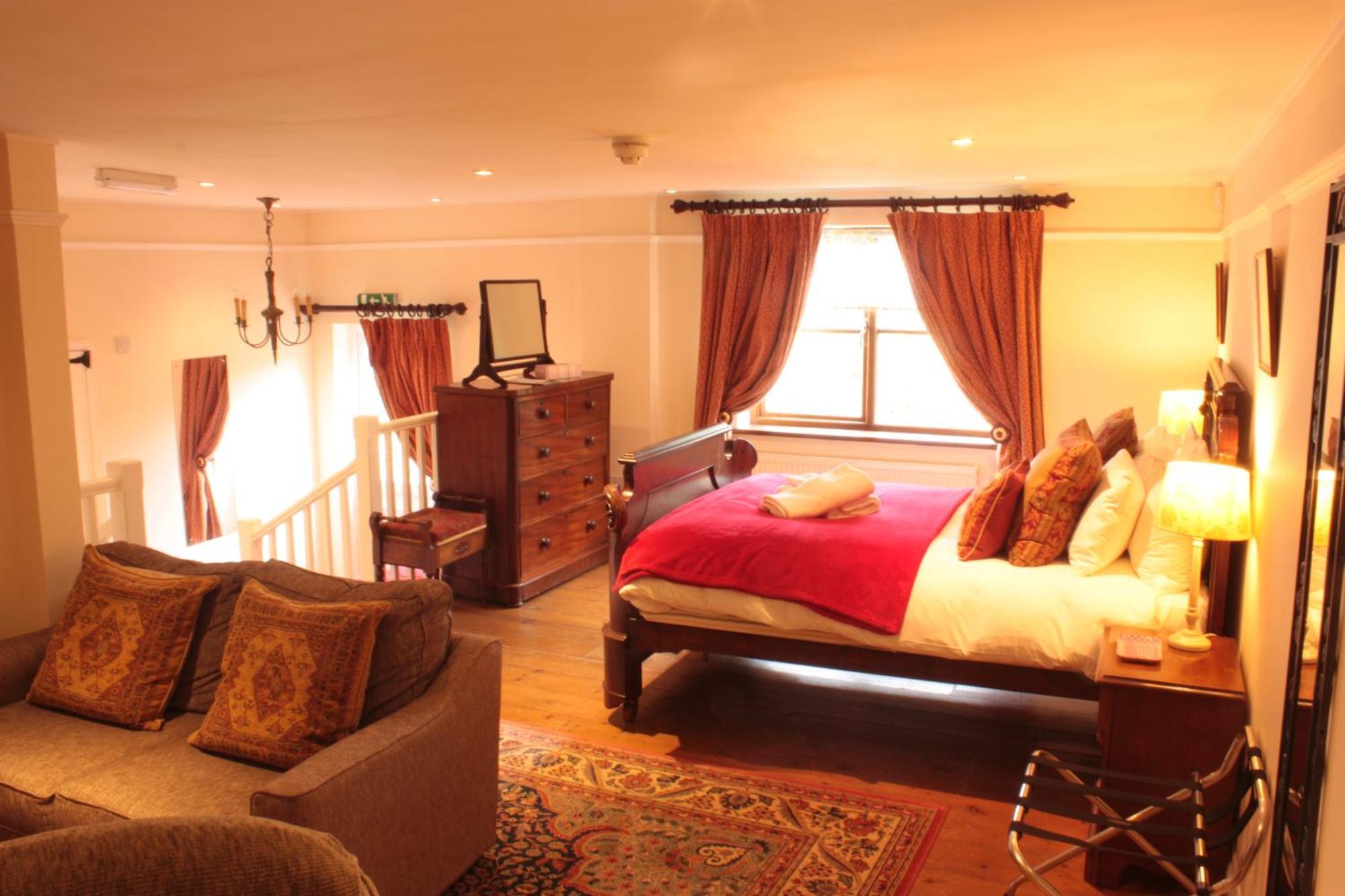 Hotel Farmers Arms 4*