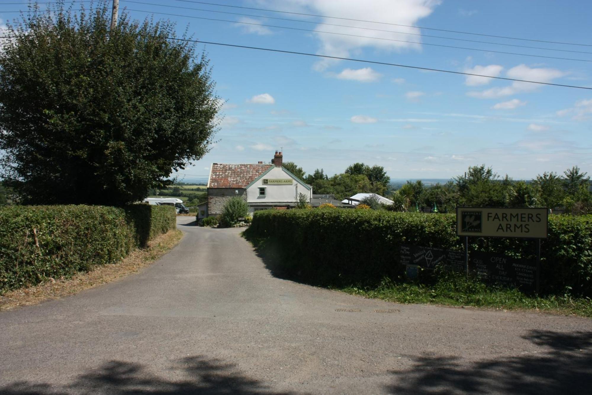 Farmers Arms Hotel 4*