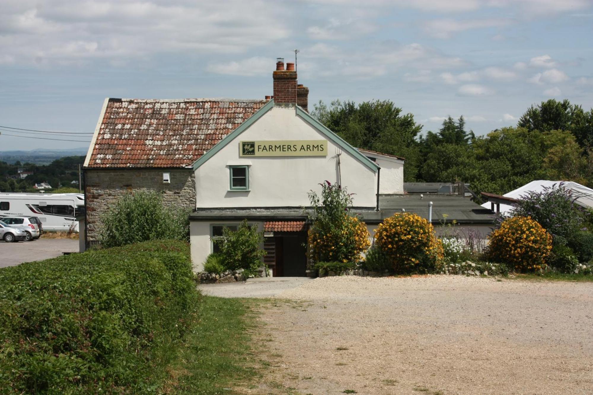 Farmers Arms Hotel 4*