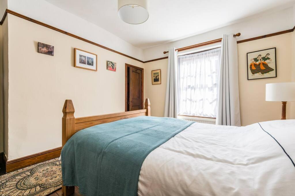 Sarahs * Taunton