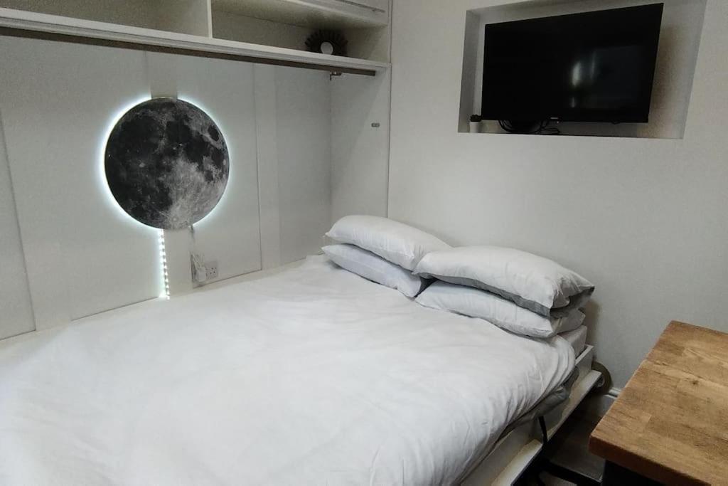 The Nook: Self Contained Annex *