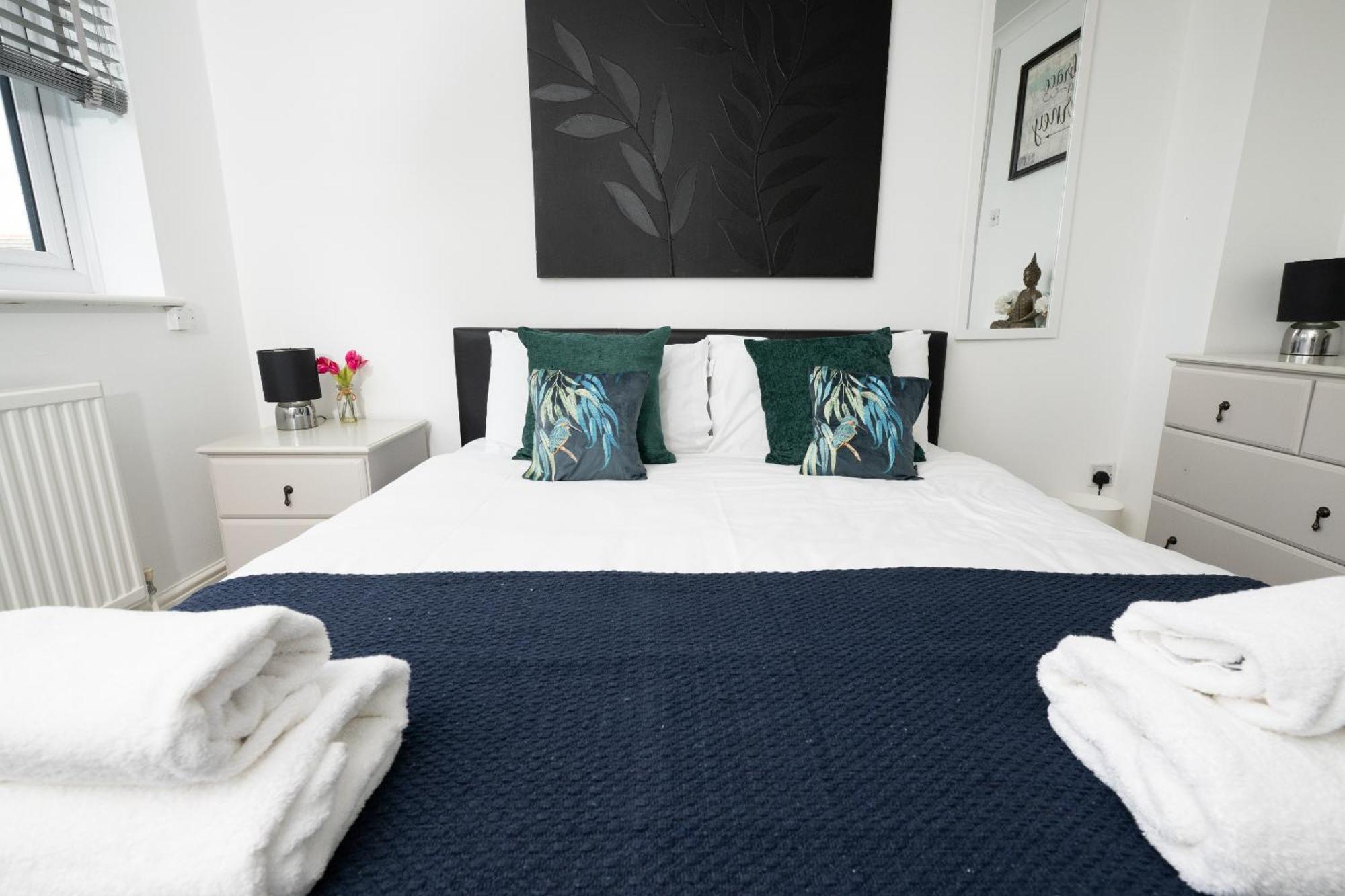 Free Parking Good Location With Garden Holiday home *