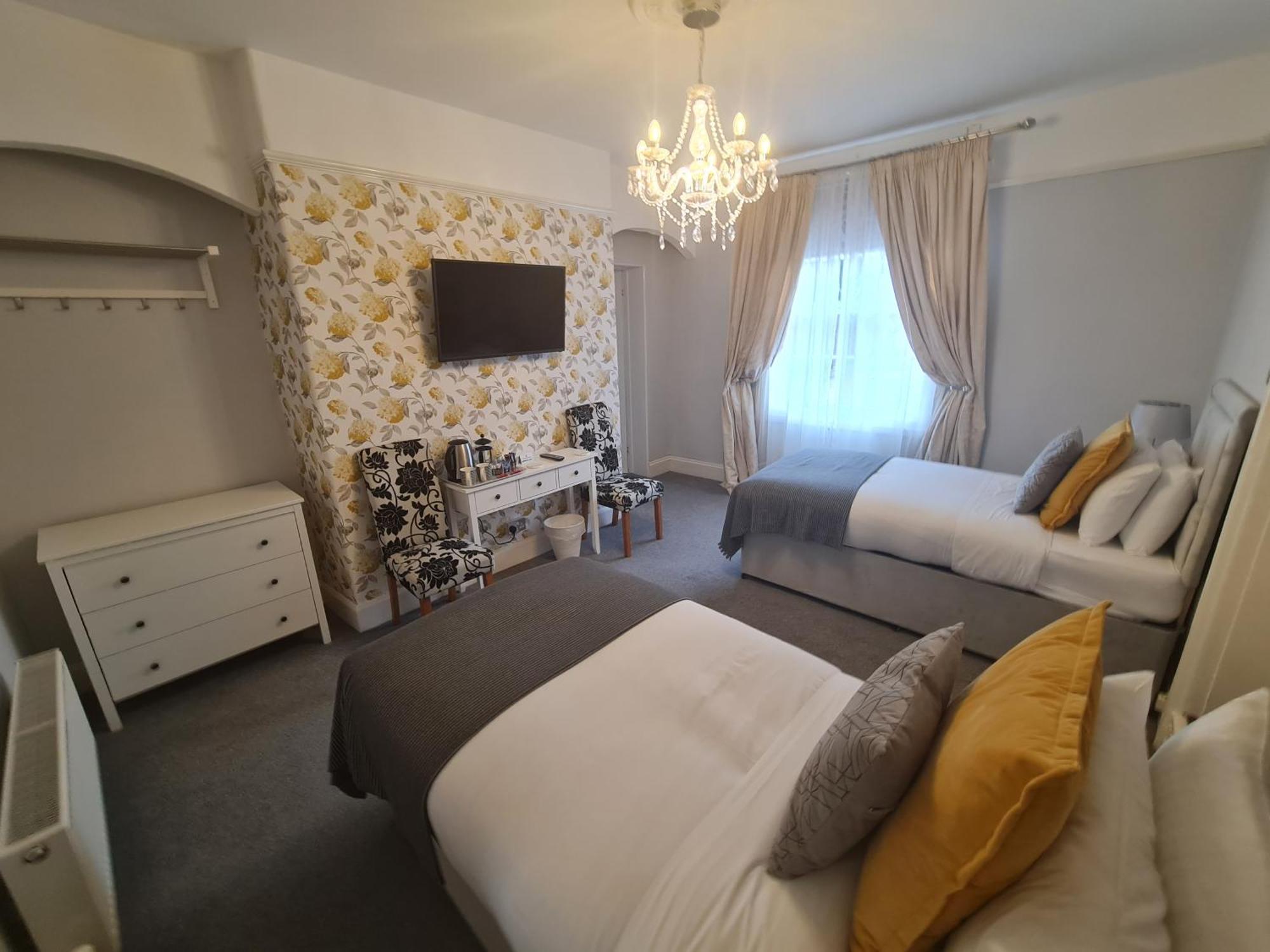 Guest house Beaufort - Location & Free Parking Taunton