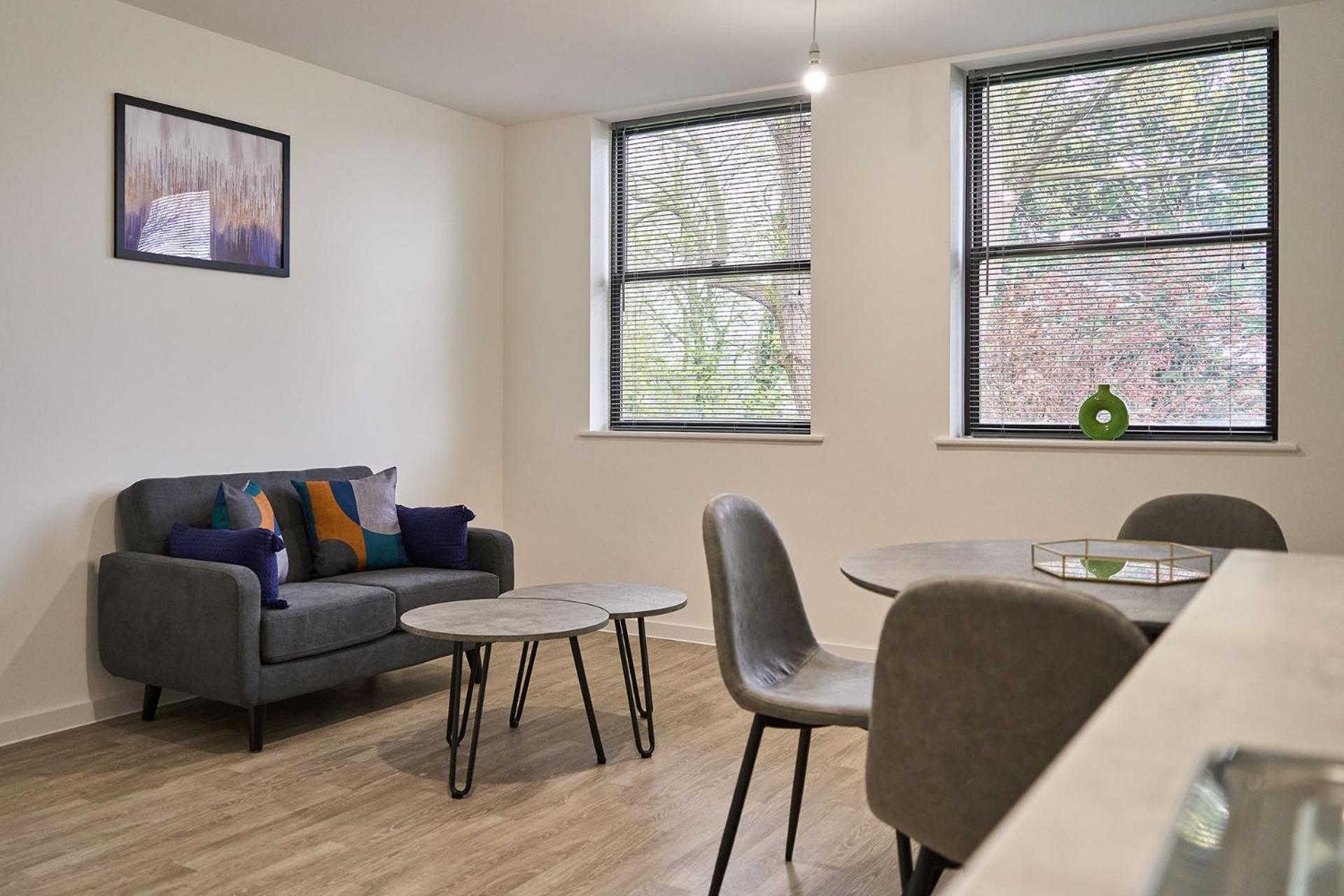 Apartment Host & - 23 Waterside Place *