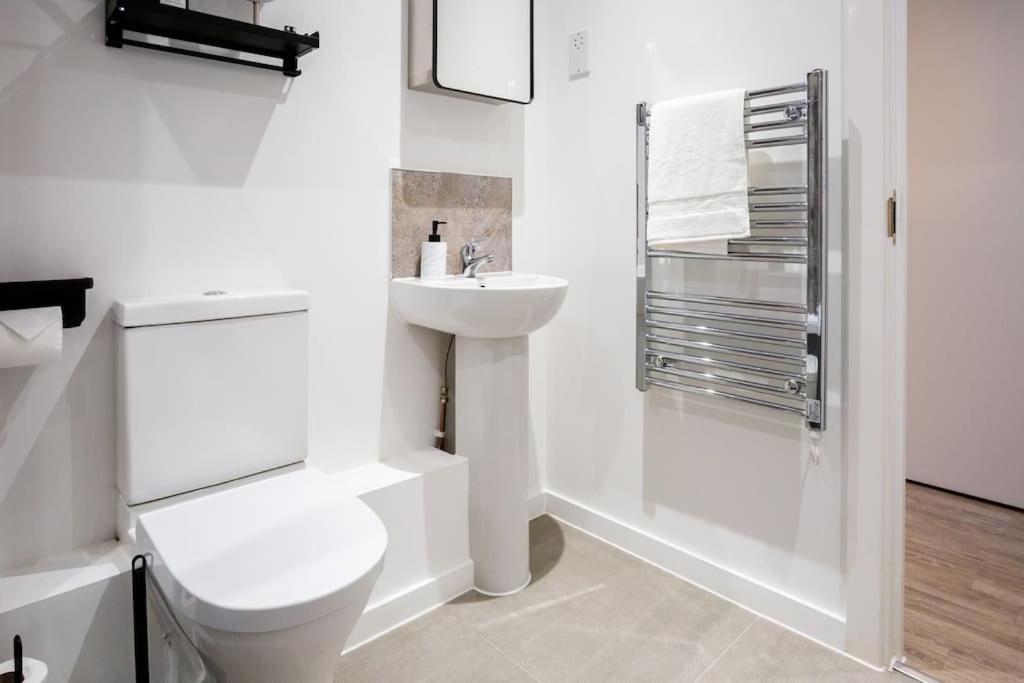 Apartment Waterside 2 Bed & Free Off Road Parking & Wifi Taunton