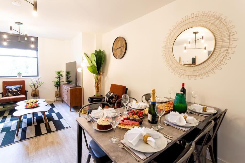Apartment Waterside 2 Bed & Free Off Road Parking & Wifi Taunton