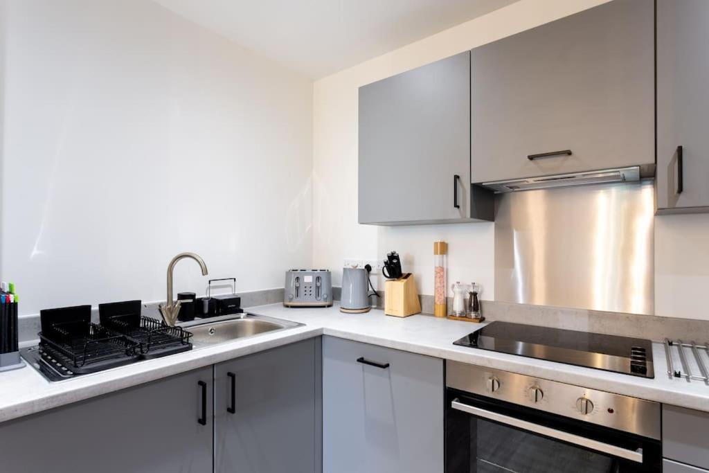 Apartment Waterside 2 Bed & Free Off Road Parking & Wifi Taunton