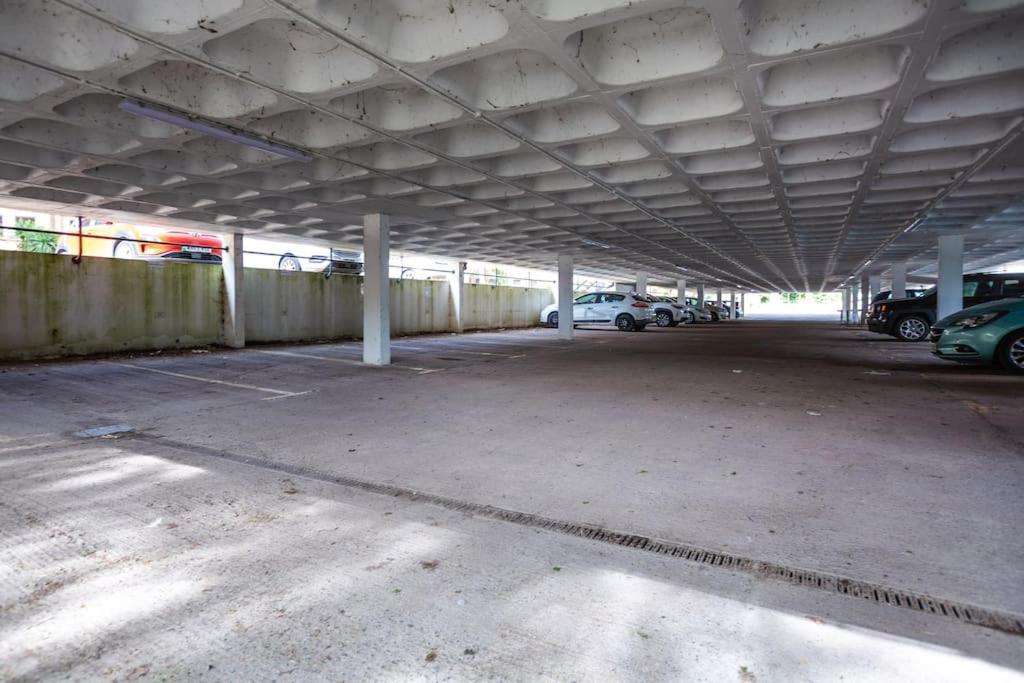 Apartment Waterside 2 Bed & Free Off Road Parking & Wifi
