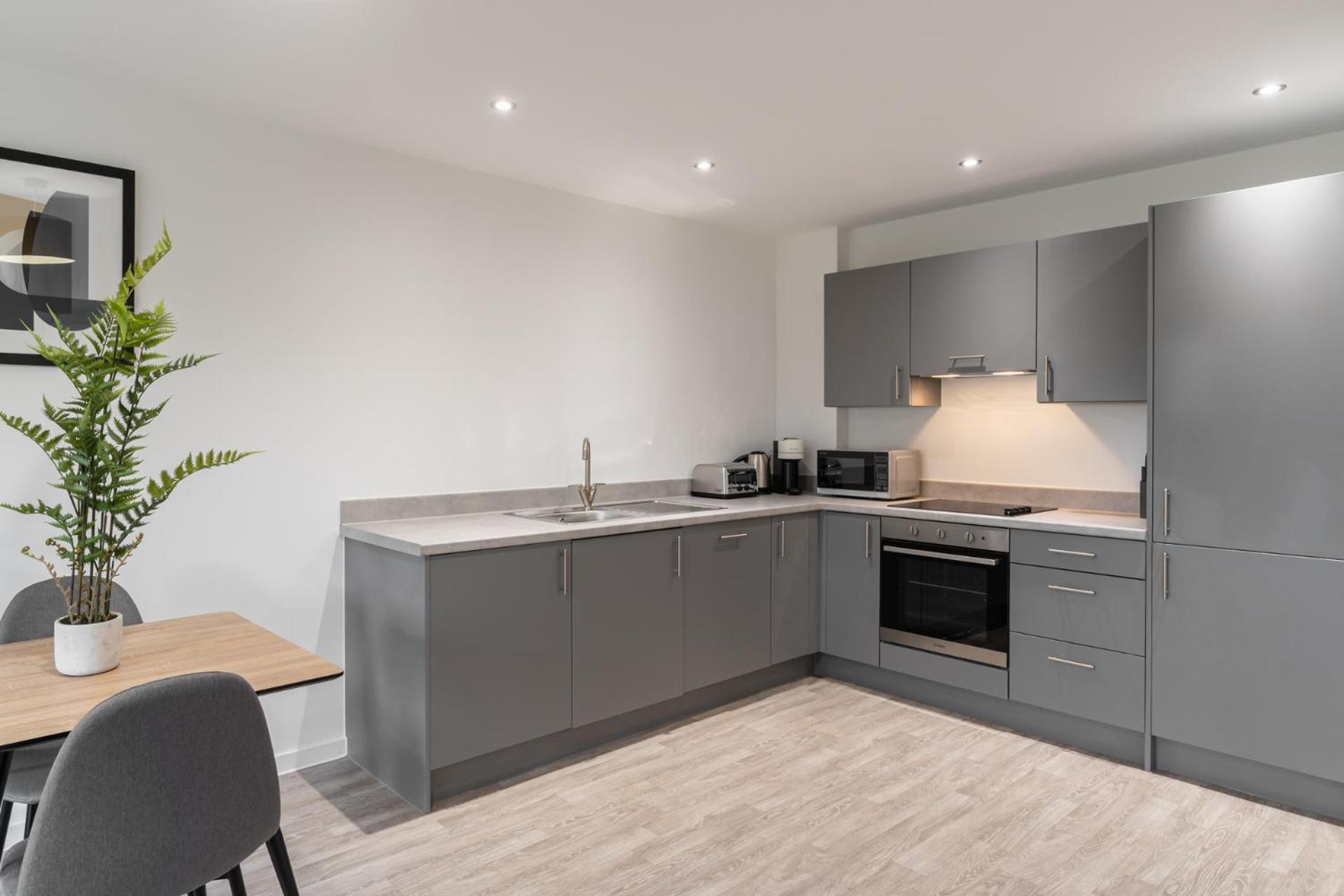 Host & - 36 Waterside Place * Taunton