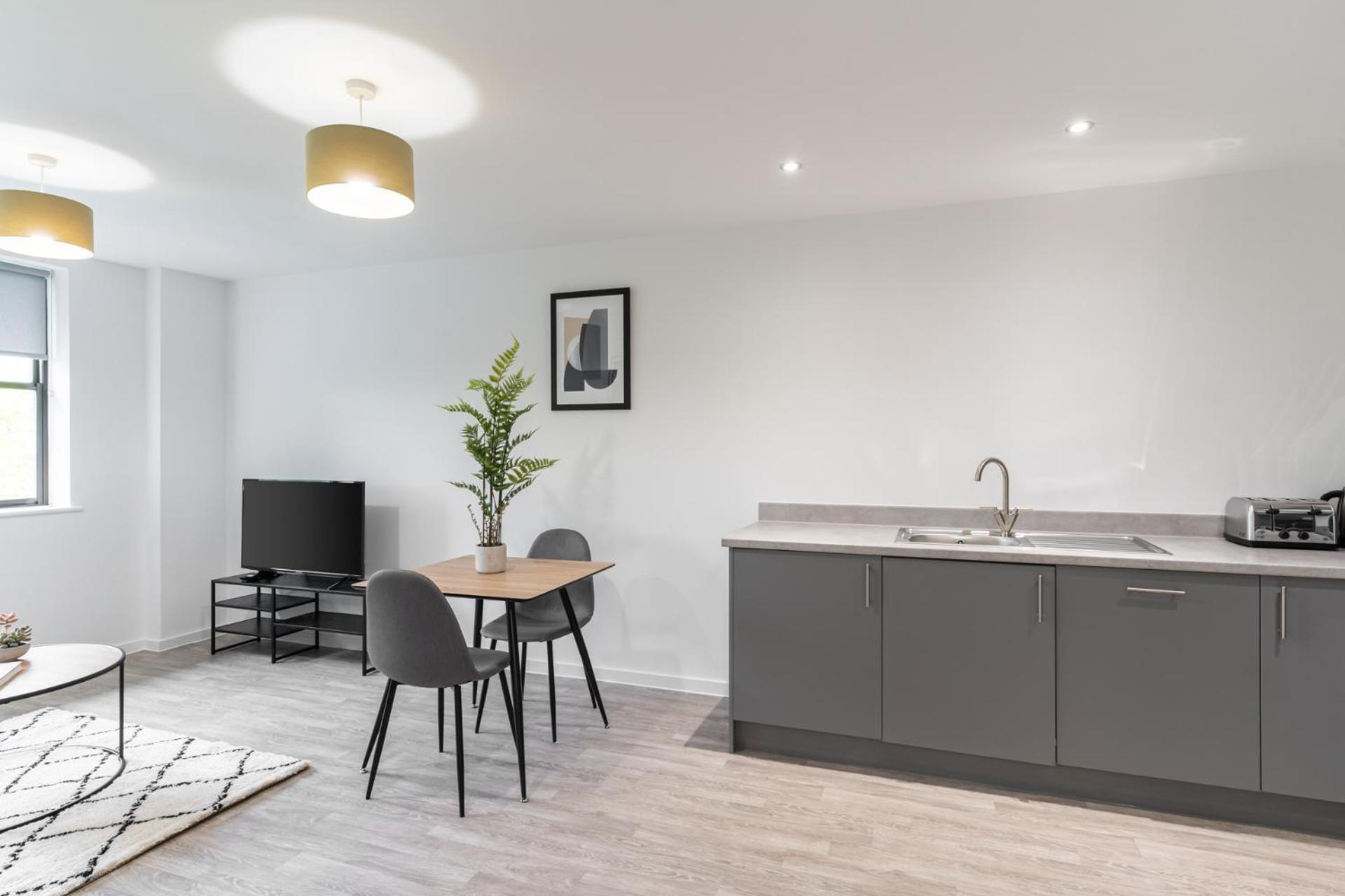 Apartment Host & - 36 Waterside Place *