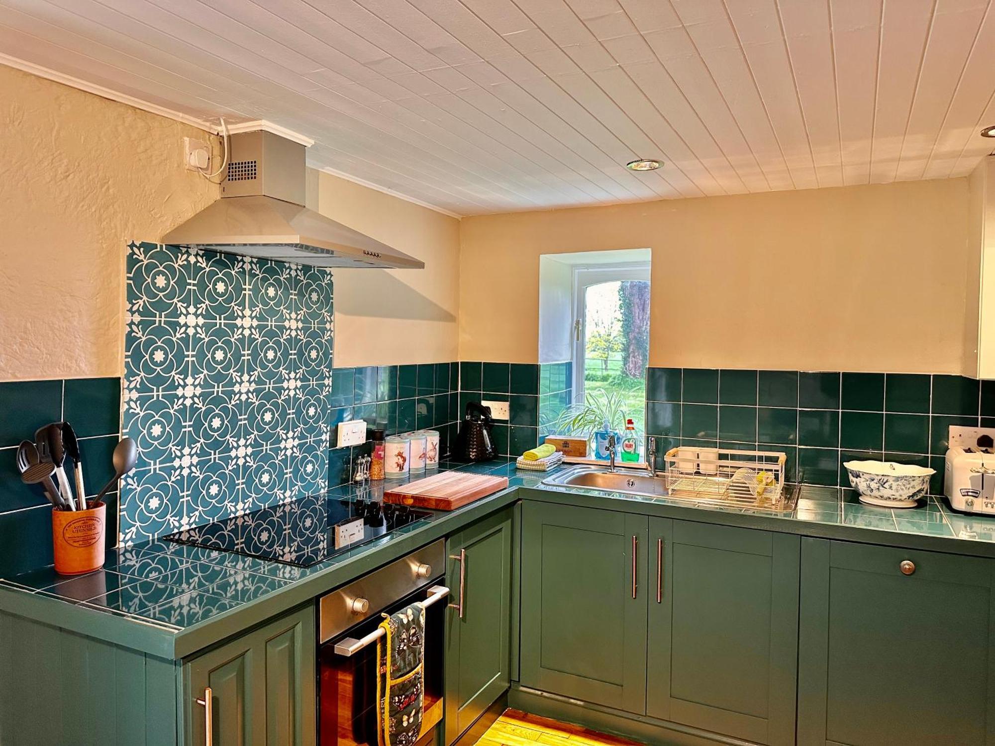 Octon Luxury 1 And 2 Bedroom 1 Mile From Centre *