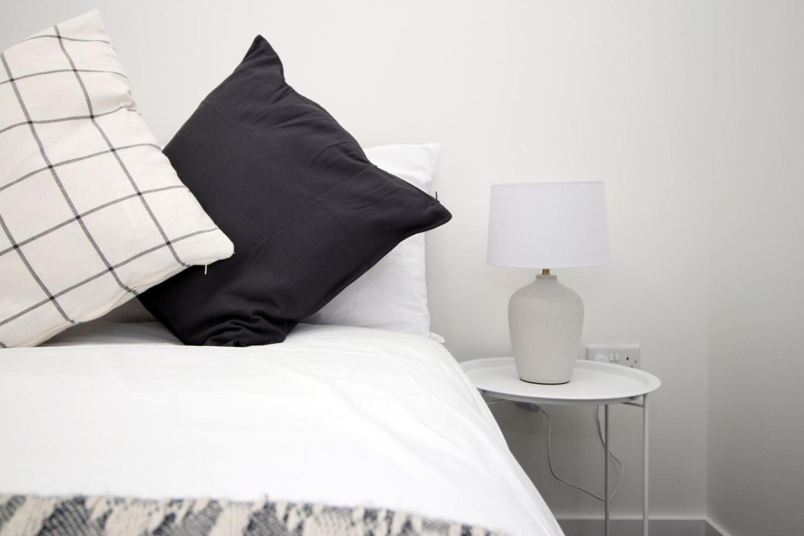 Apartment Modern Two Br | Free Parking Taunton