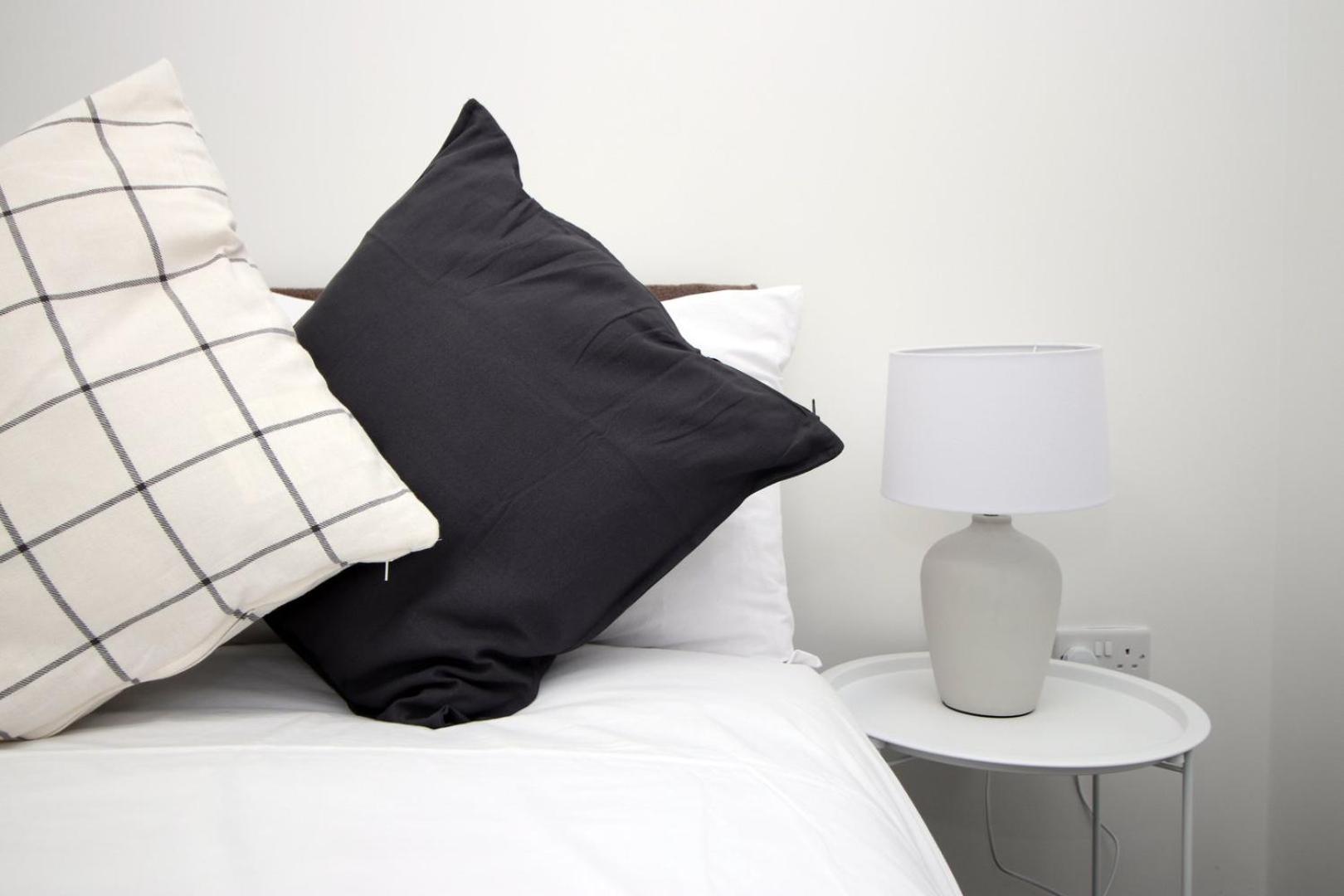Modern Two Br | Free Parking