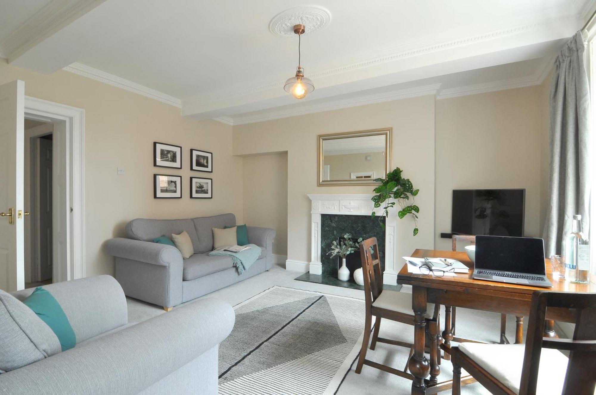 Apartment In Georgian Town House Taunton