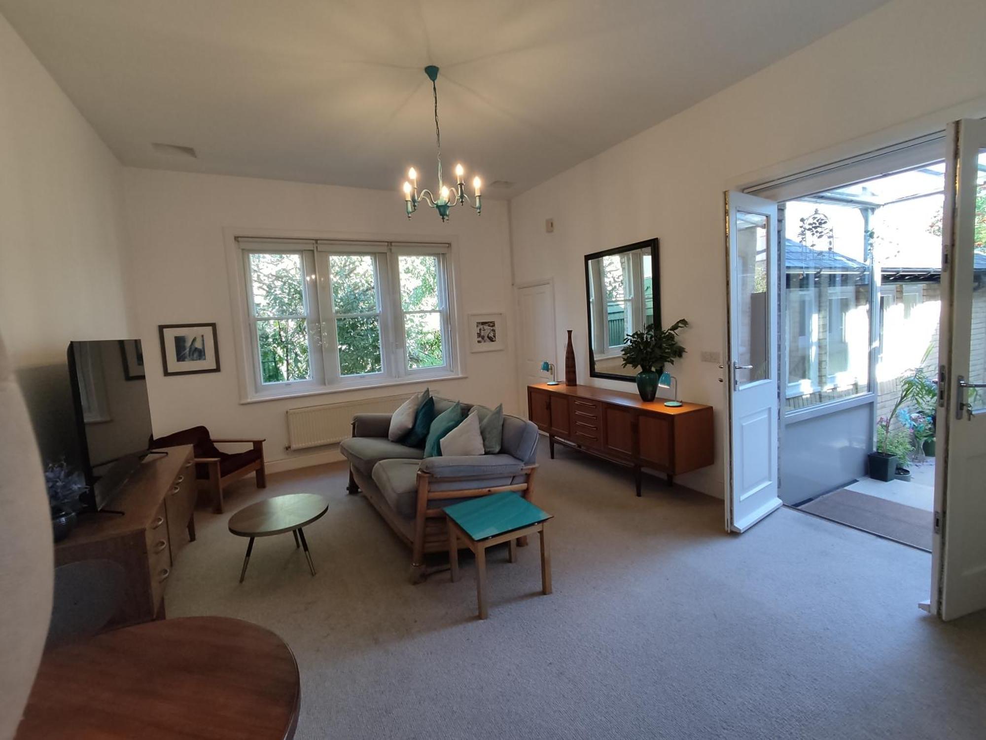 Spacious 2 Bedroom * Taunton