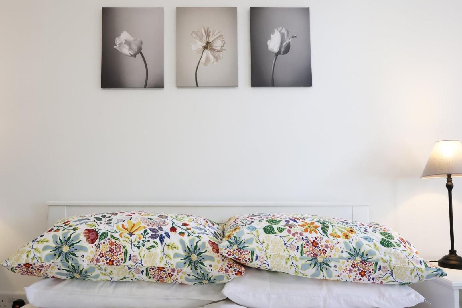 Modern Comfort Near Castle St With Wifi & Parking! *