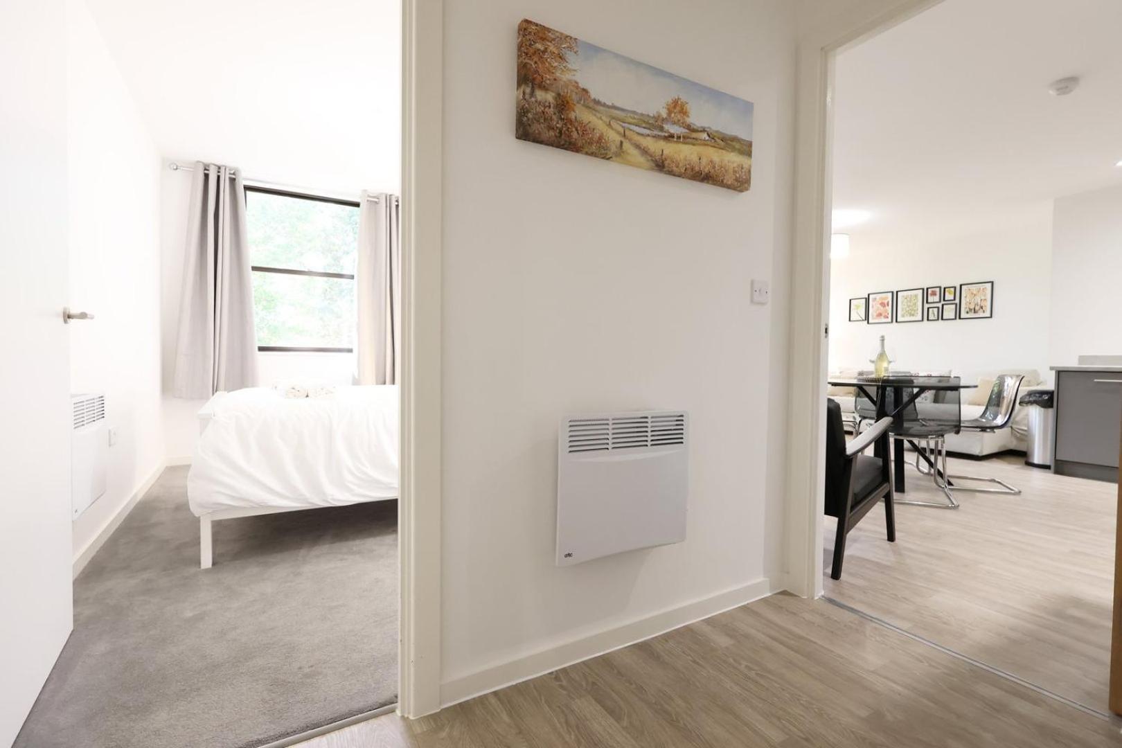 Modern Comfort Near Castle St With Wifi & Parking! Apartment *