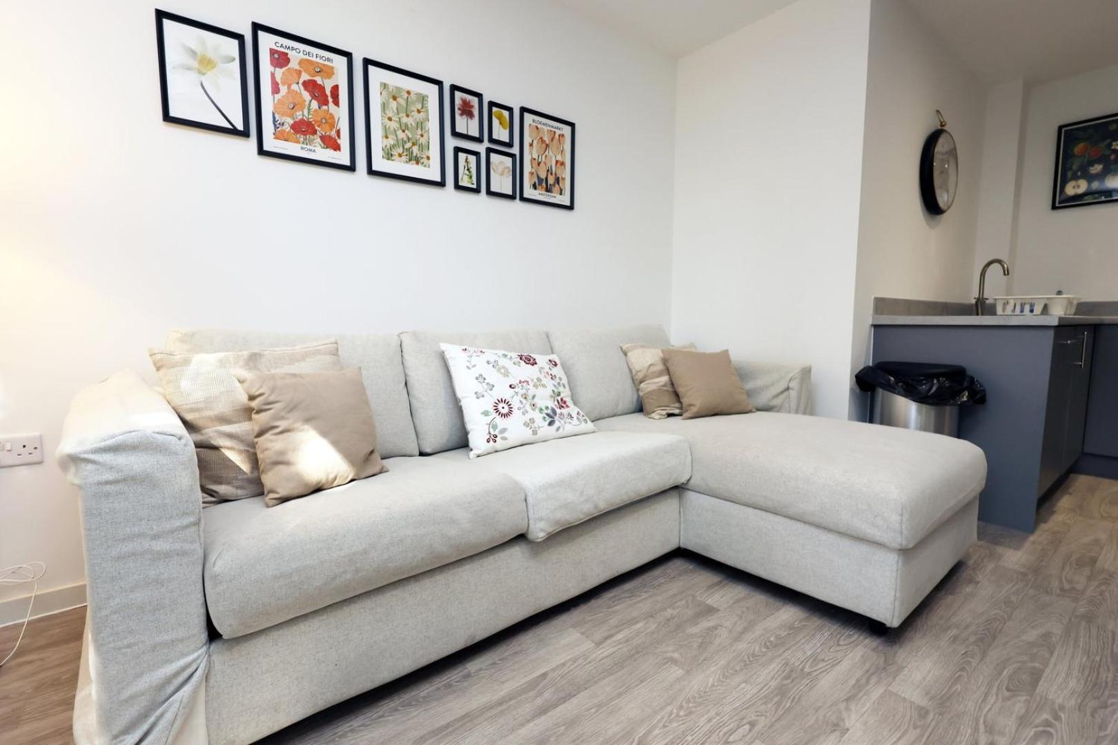 Modern Comfort Near Castle St With Wifi & Parking! * Taunton
