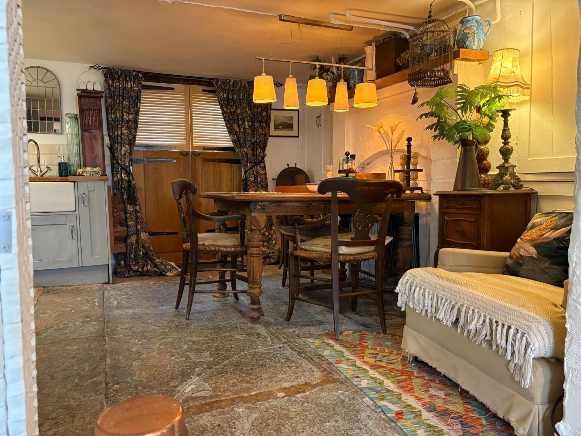 Apartment Charming Historic Apartment Adjoining Beautiful Central Taunton Park Taunton